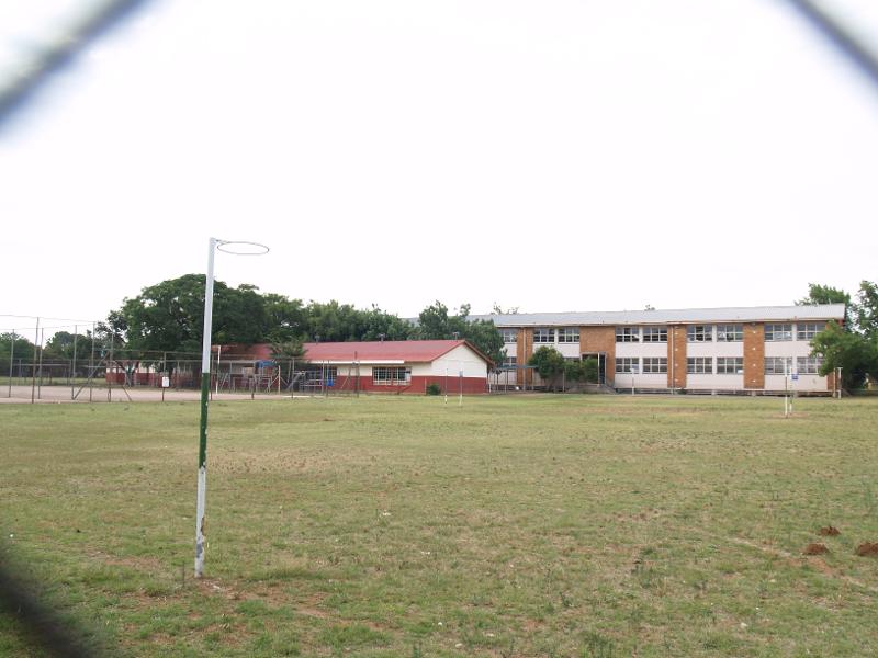 Laerskool Saaiplaas / Laerskool Frank van der Merwe